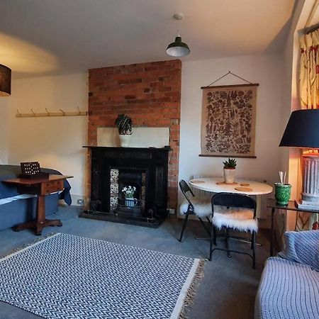 Stylish Town Centre Apartments Nailsworth Exteriör bild