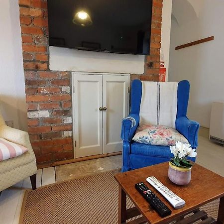 Stylish Town Centre Apartments Nailsworth Exteriör bild