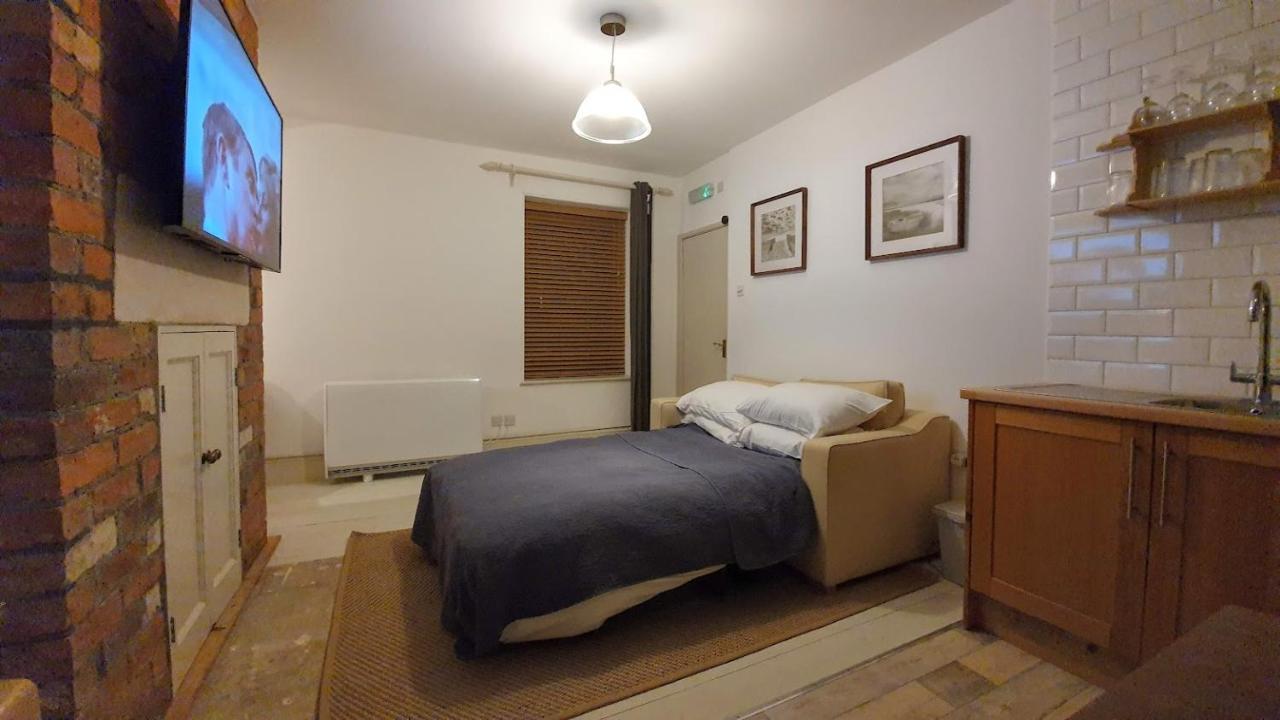 Stylish Town Centre Apartments Nailsworth Exteriör bild