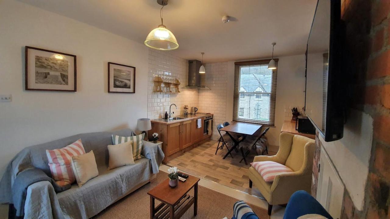 Stylish Town Centre Apartments Nailsworth Exteriör bild