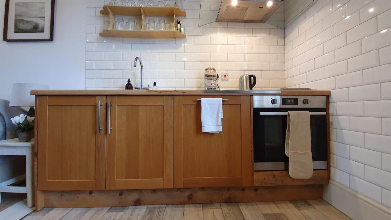 Stylish Town Centre Apartments Nailsworth Exteriör bild