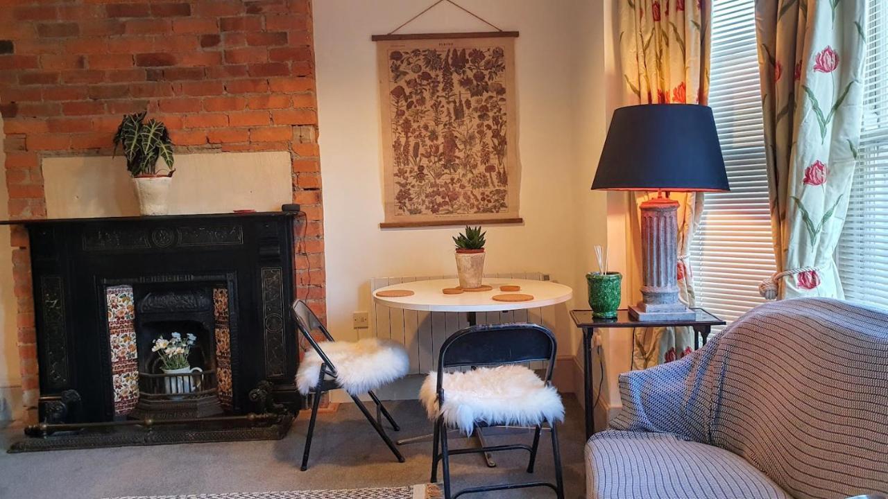 Stylish Town Centre Apartments Nailsworth Rum bild
