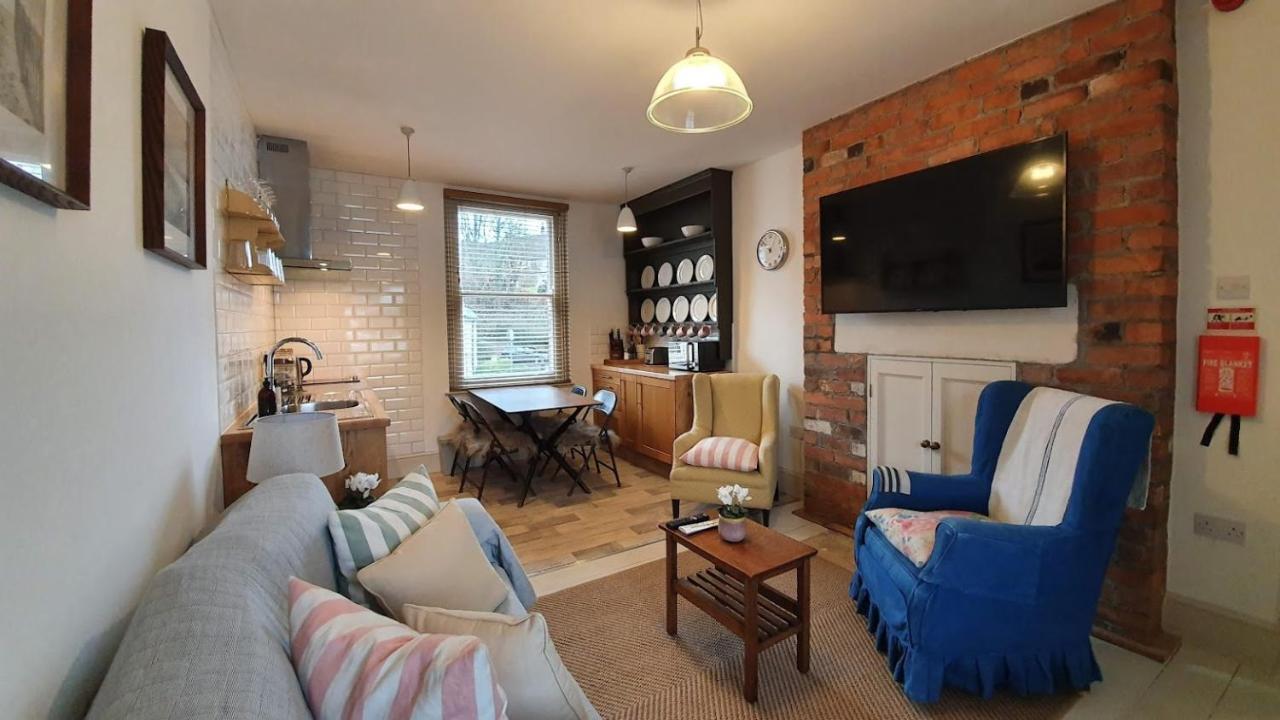 Stylish Town Centre Apartments Nailsworth Exteriör bild