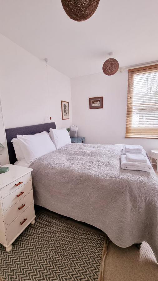 Stylish Town Centre Apartments Nailsworth Exteriör bild