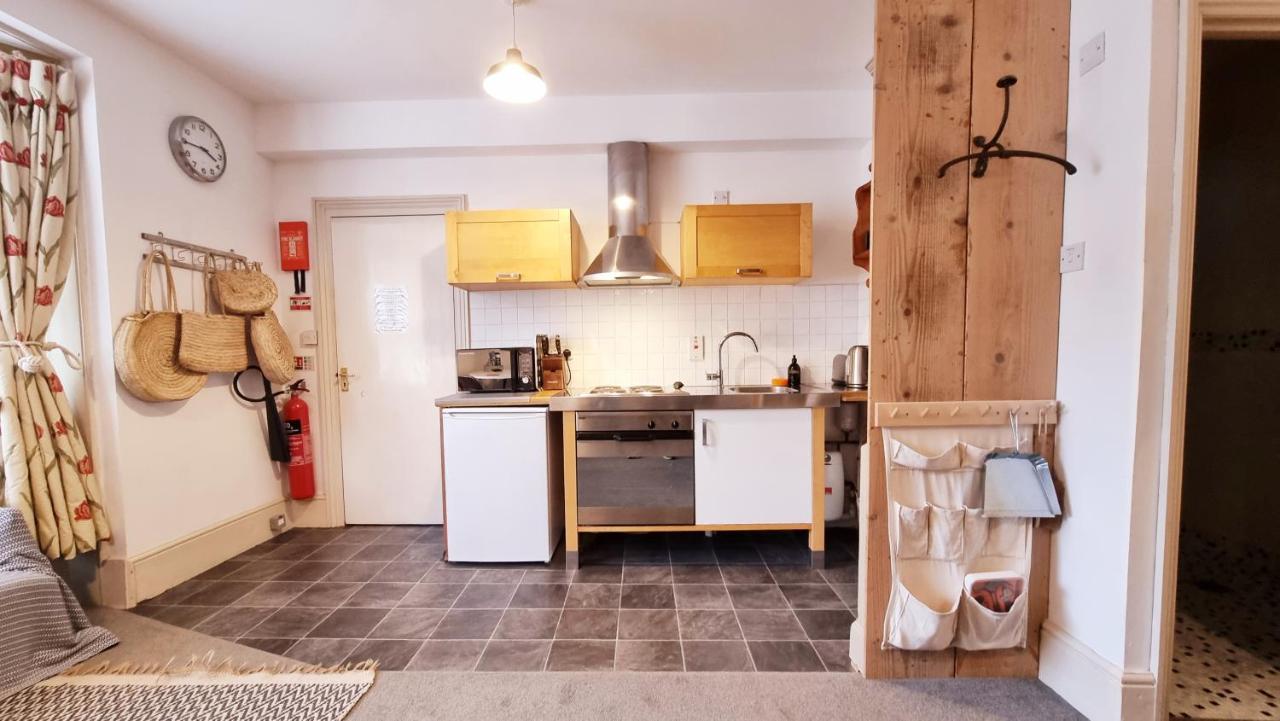 Stylish Town Centre Apartments Nailsworth Exteriör bild