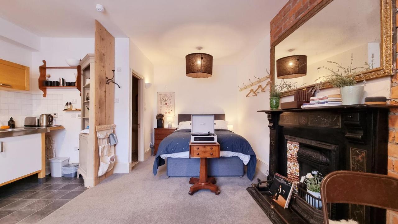 Stylish Town Centre Apartments Nailsworth Exteriör bild