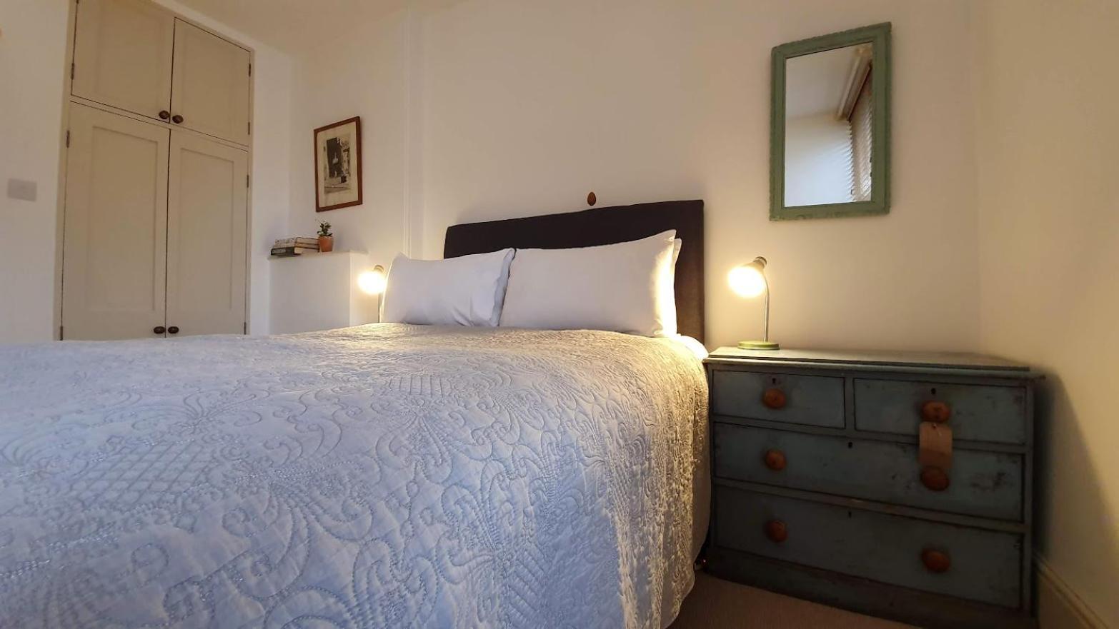 Stylish Town Centre Apartments Nailsworth Exteriör bild